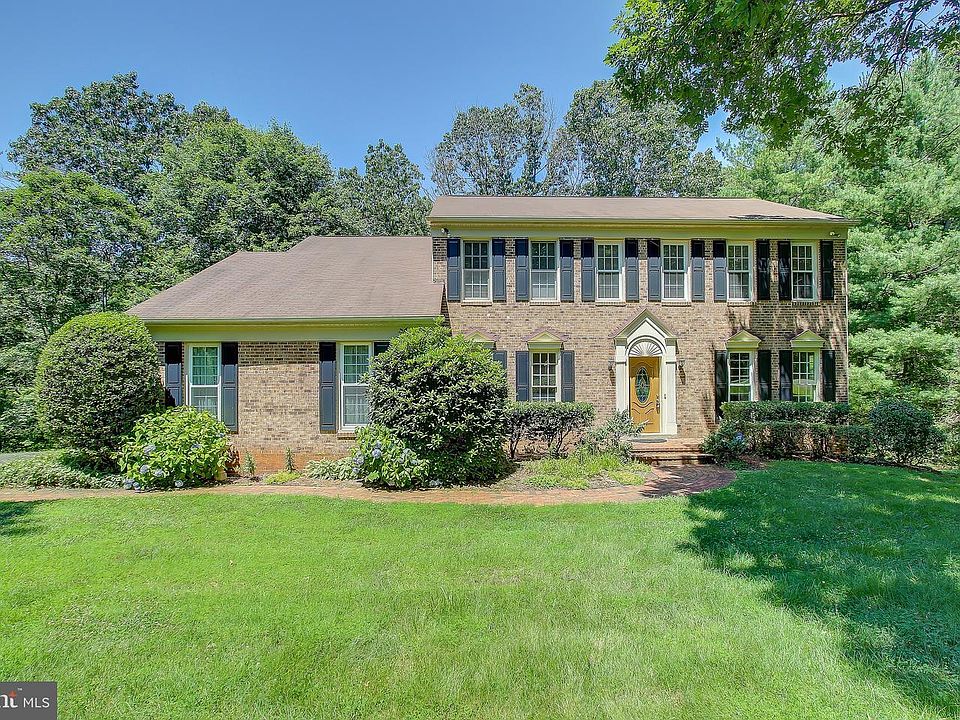 1st image of 7148 Chesterfield Dr