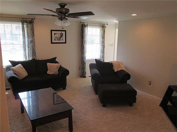 2nd image of 204 Woodhaven Dr