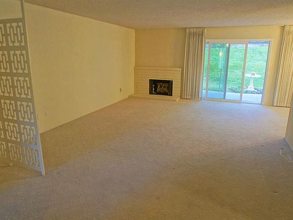 2nd image of 19828 Ave Of The Oaks