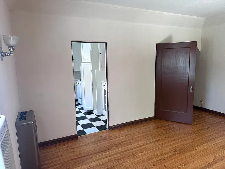 748 S Marengo Ave #748 — Photo 5