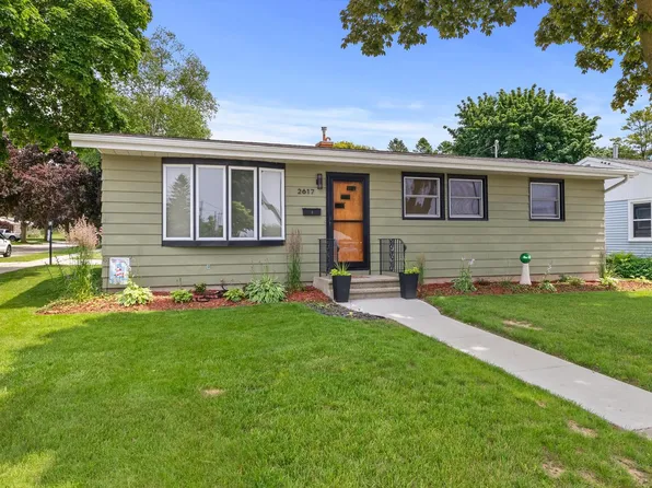 2617 Lincoln AVENUE, Two Rivers, WI 54241