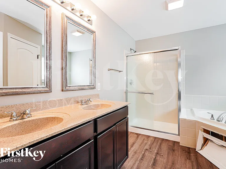 175 Poe Ave — Photo 12