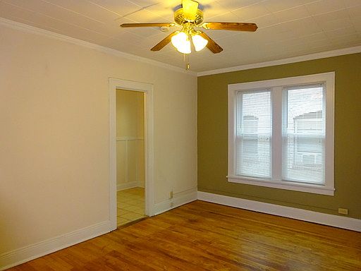 3rd image of 507 E 14th St APT 25