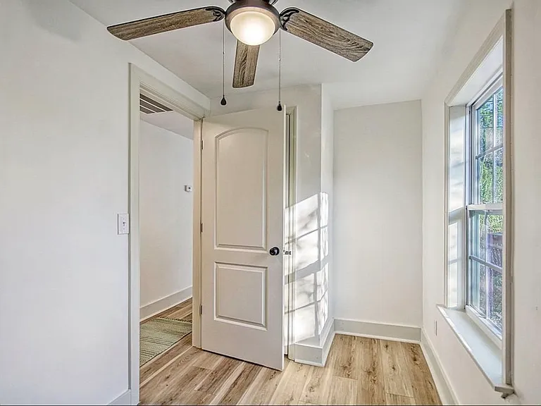 2034 Beech Ave — Photo 13