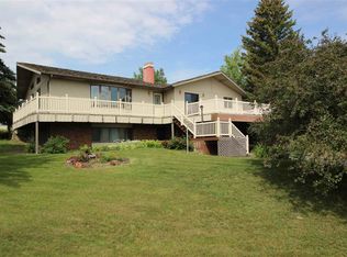 111 7th Ave, Max, ND 58759