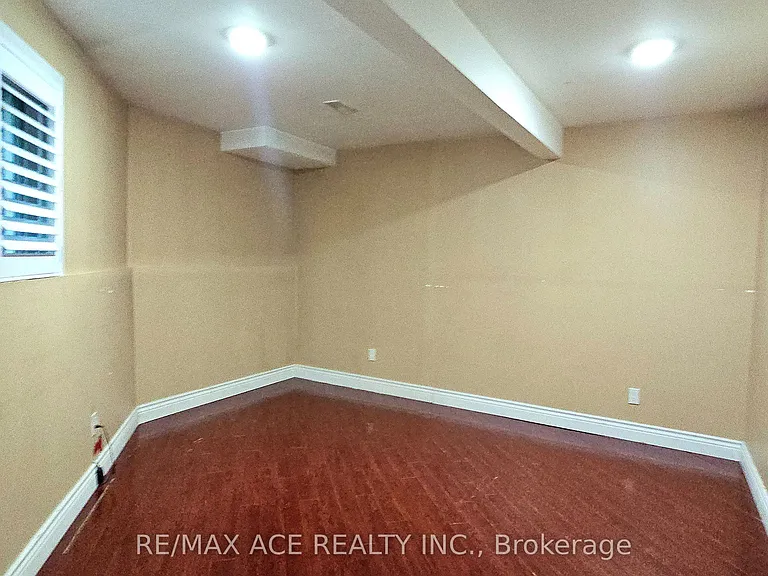 25 Fawnridge Trl #BASEMENT — Photo 18