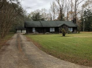 17725 John Cumbest Rd, Moss Point, MS 39562