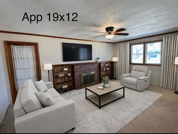 4th image of 1020 Miles Standish Rd