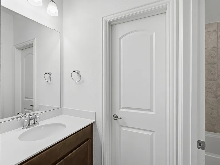2nd full bathroom - upstairs
