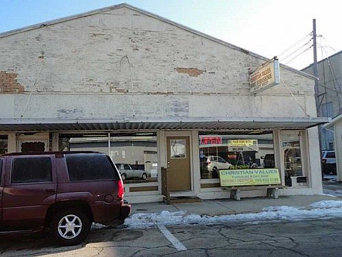 3rd image of 220 N Morgan St
