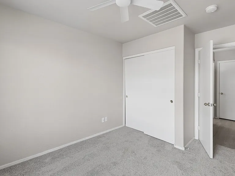 1576 E Gabrilla Dr — Photo 10