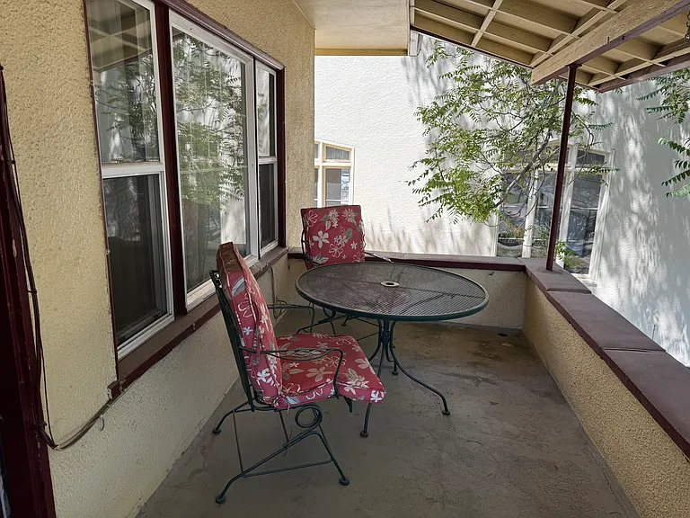 4 S 10th Ave #4 — Photo 8