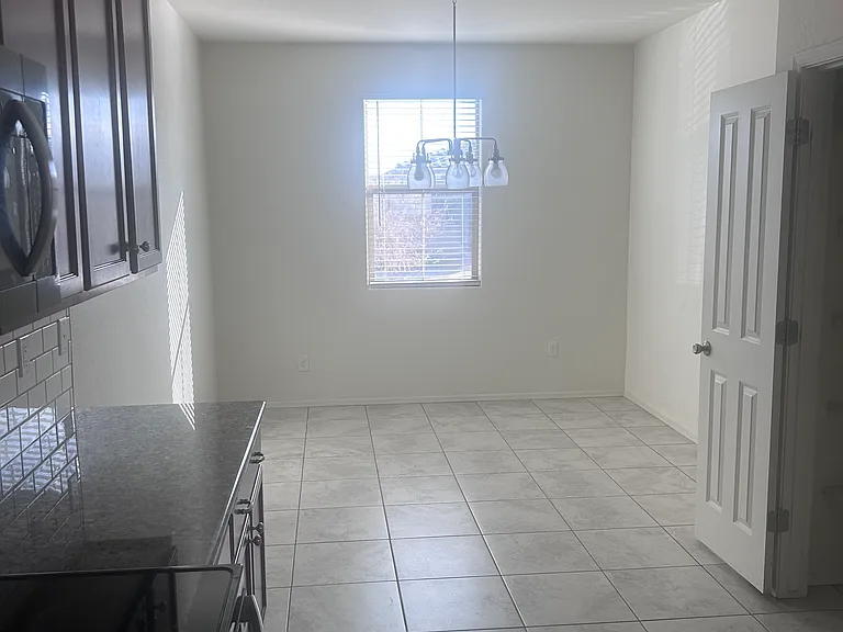 15422 W Windward Ave — Photo 10