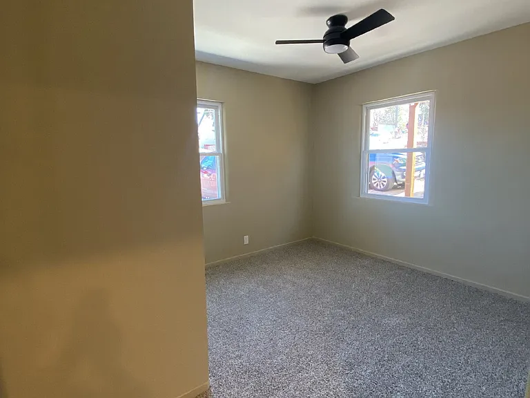 701 Prospect Pl #LOWER — Photo 10