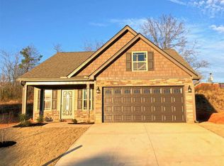 126 Mistwood Ln, Boiling Springs, SC 29316