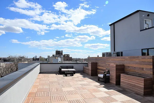 Rented by Lang Realty LLC | media 66