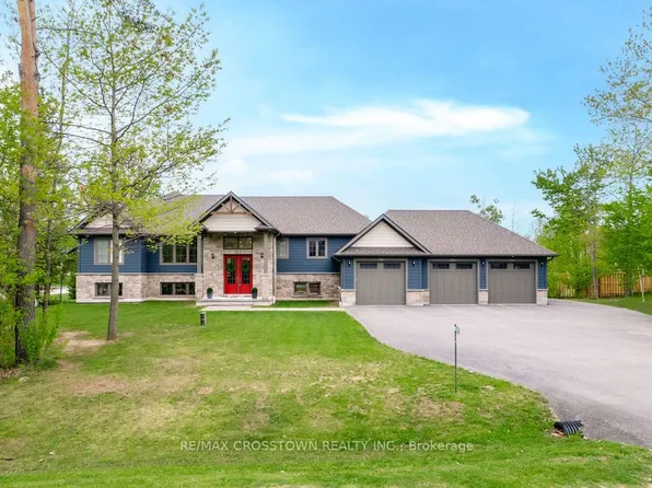 2055 Elana Dr, Severn, ON L3V 0C1