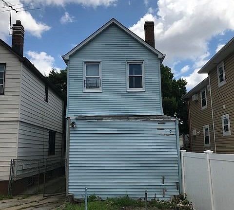 5th image of 12136 133rd St