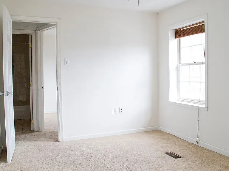 2 bed, $1,600 — Photo 4