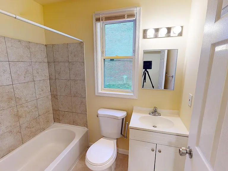 2808 Gainesville St SE #4 — Photo 5