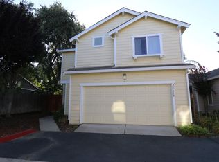 6416 Laguna Mirage Ln, Elk Grove, CA 95758