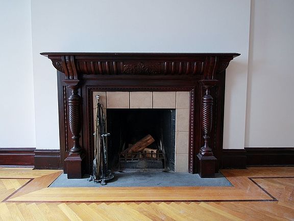 3rd image of 112 E 17th St APT 5E