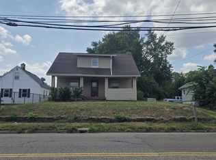 2416 Mogadore Rd, Akron, OH 44312