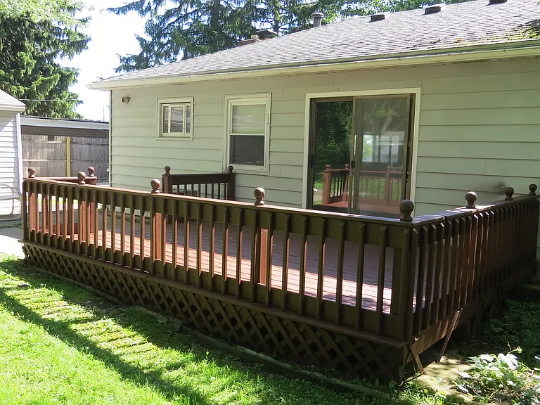 8190 Leavitt Rd — Photo 6