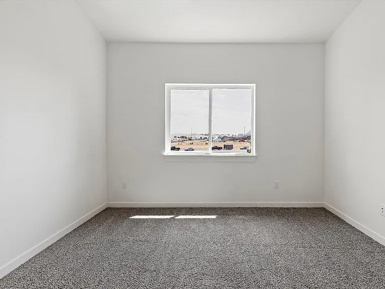 Hawk's Landing Apartments — Photo 105