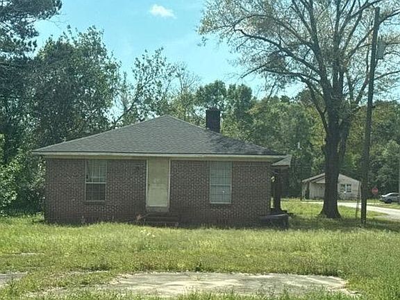 3rd image of 3722 Newton St