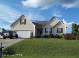 35 Shelby St, Spring Lake, NC 28390