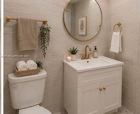 5th image of 5807 SW 25th St