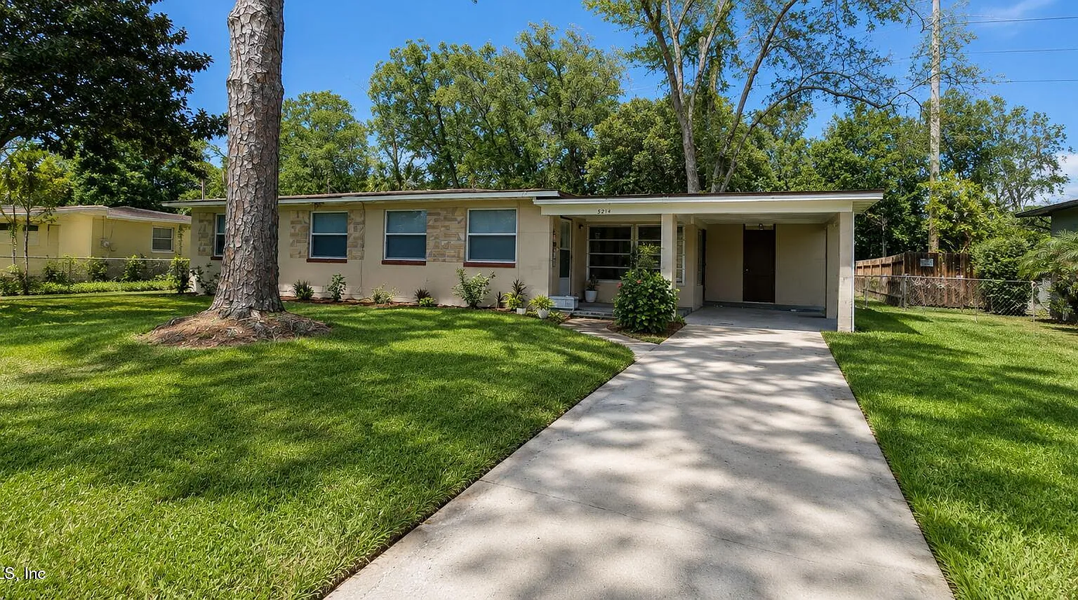 3 bed, 1.0 bath, 1014 sqft, $1,750 — Photo 1