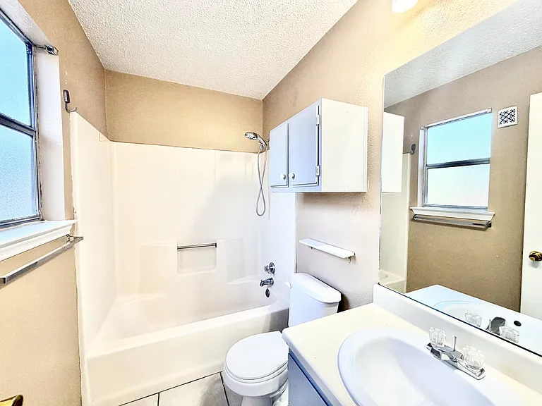 2032 Redwing Way — Photo 9