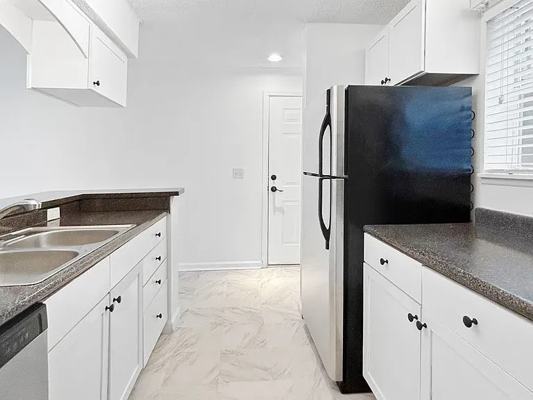 2500 Winding Creek Blvd #G106 — Photo 12