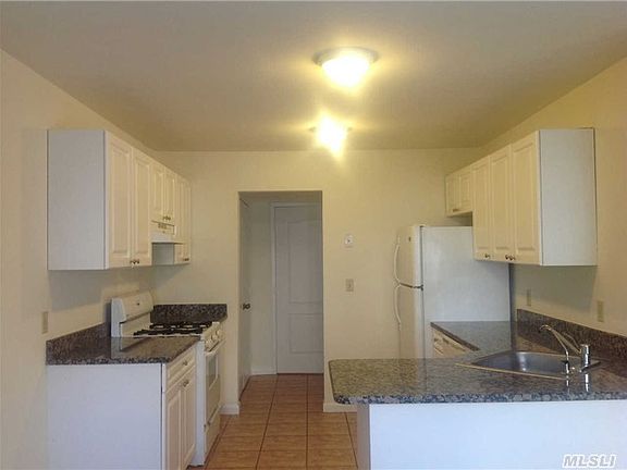3rd image of 29 Selina Ct