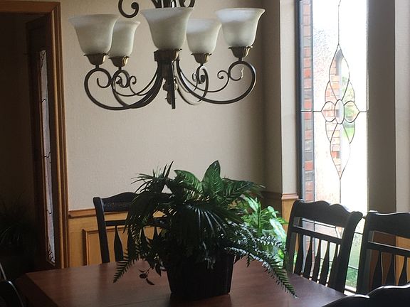 Dining 2