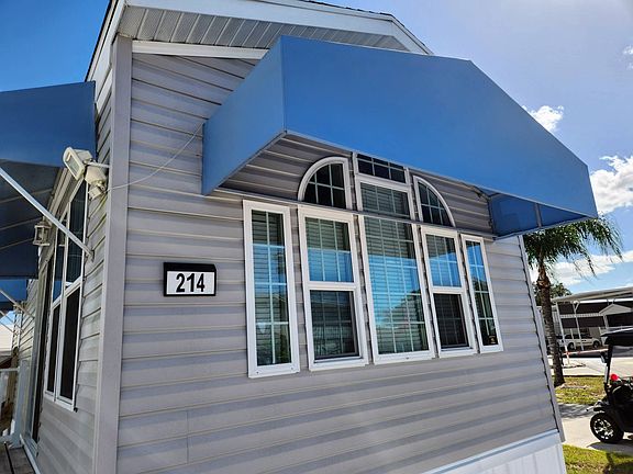 2nd image of 214 Augusta Ave #1007