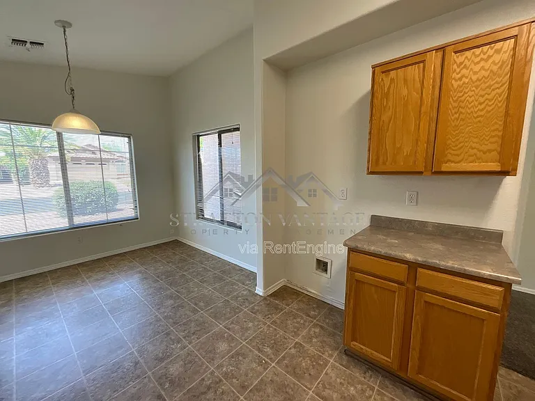 3521 E Juanita Ave — Photo 8