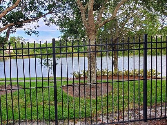2nd image of 3921 BUCKTHORNE Drive #A