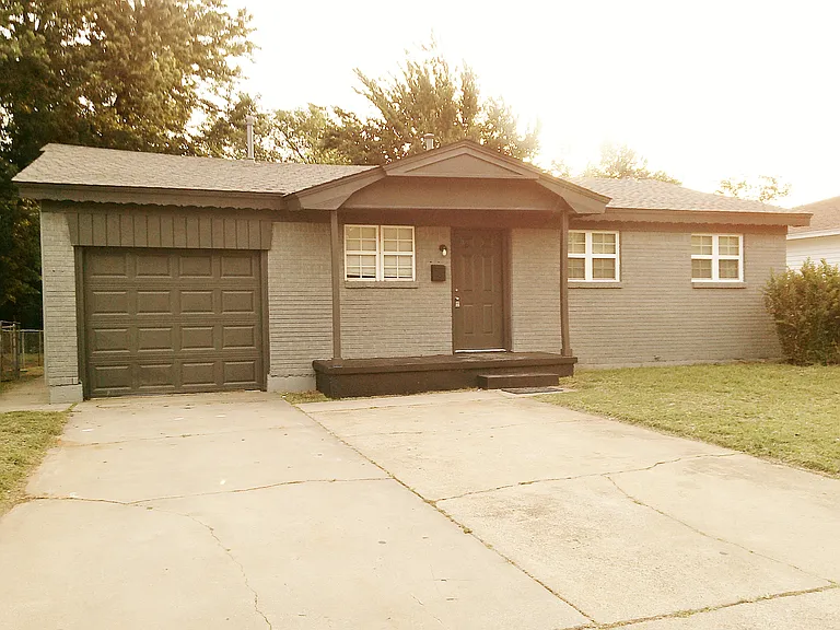 7106 Sears Ter — Photo 1