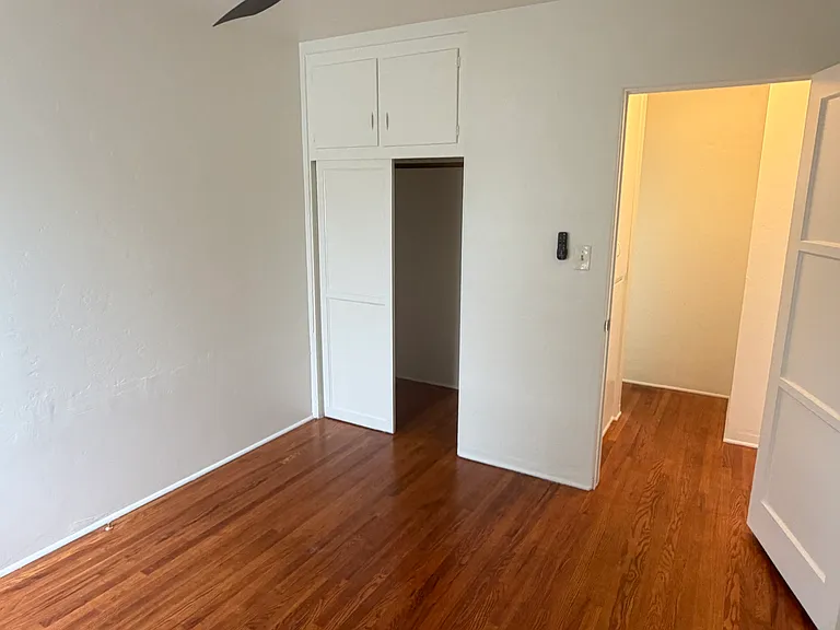 4636 Cherokee Ave — Photo 6