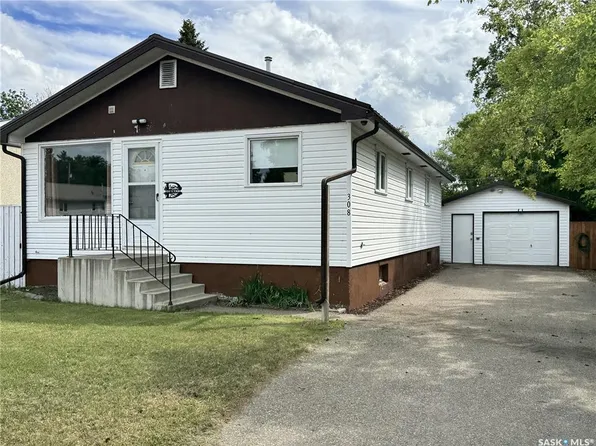 308 7th AVENUE W, Biggar, SK S0K 0M0