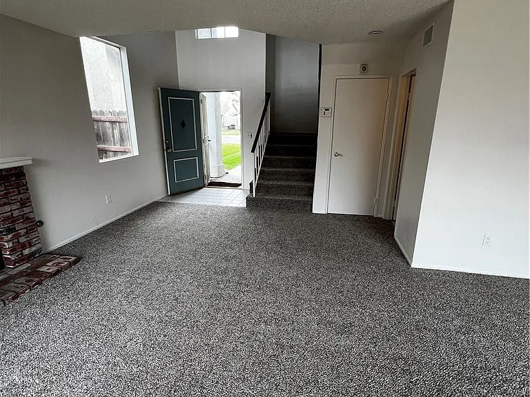 1195 Bautista Ln — Photo 20