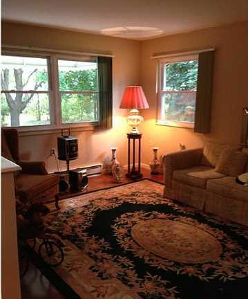 4th image of 4 Betsy Ross Lane #C