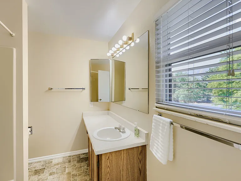 1012 Moorings Dr #1 — Photo 10