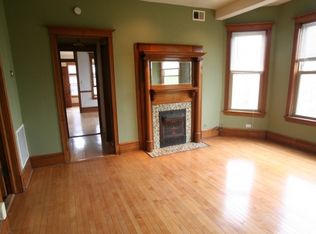 1851 W Cuyler Ave #3, Chicago, IL 60613