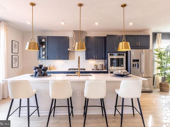 20916 Bluebird Sq