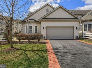 717 Woodfield Dr, Lititz, PA 17543