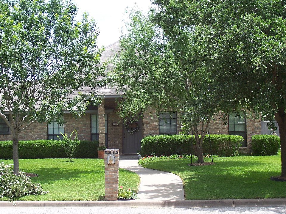 1st image of 2300 Quail Hollow Dr